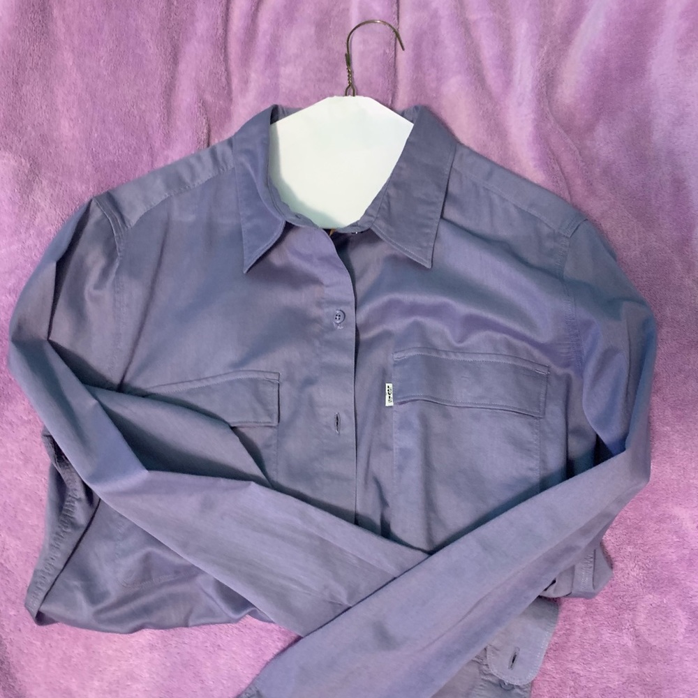 Women’s Purple Levi’s button down shirt